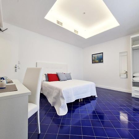 Bed and Breakfast Domus Sole Сорренто Экстерьер фото