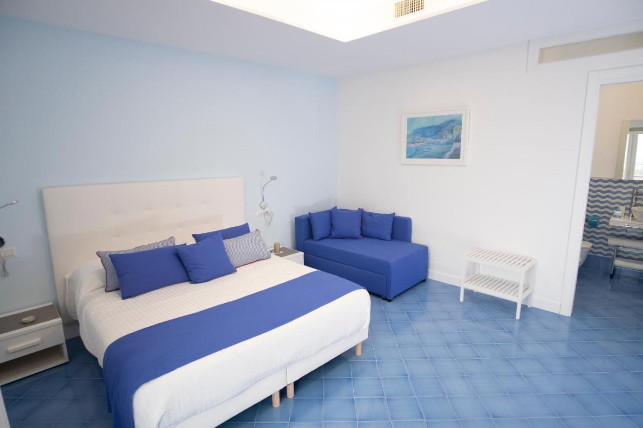 Bed and Breakfast Domus Sole Сорренто Экстерьер фото