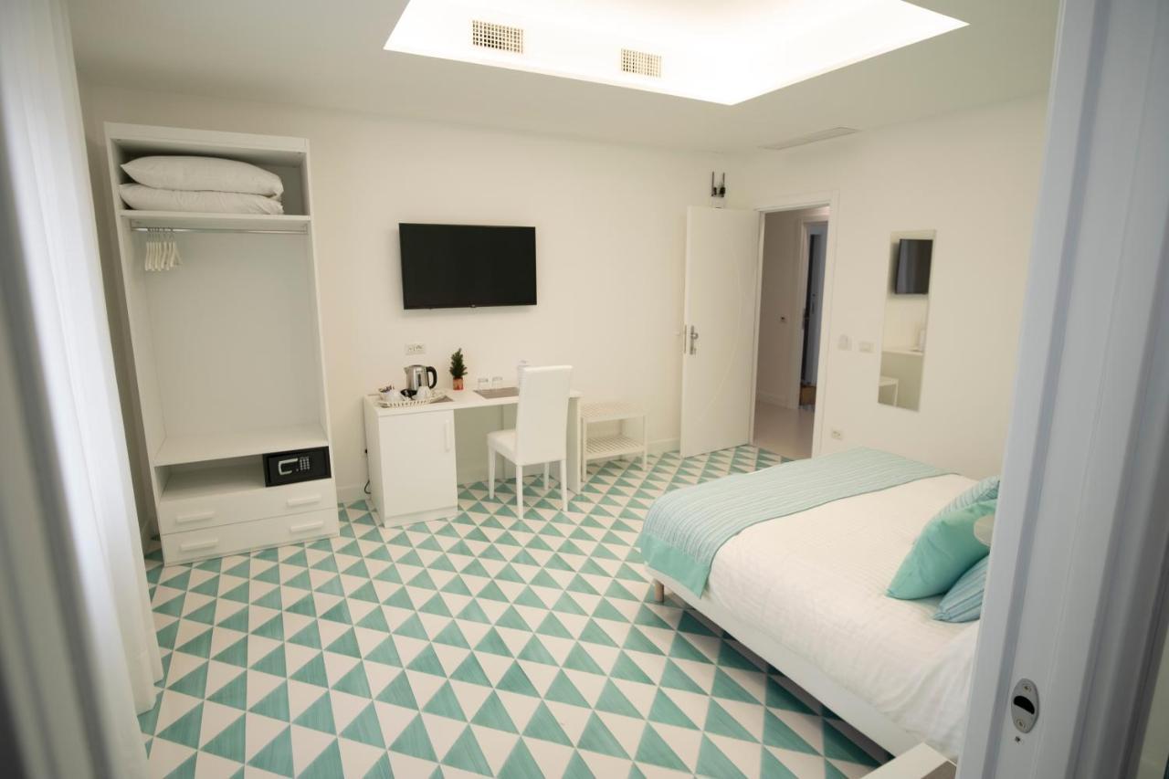 Bed and Breakfast Domus Sole Сорренто Экстерьер фото