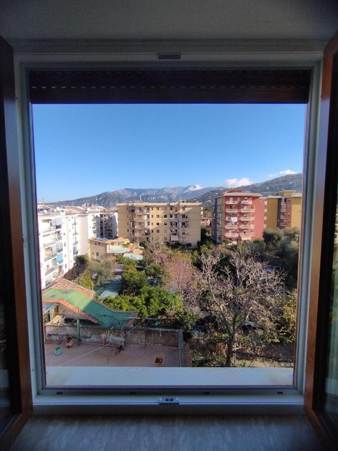 Bed and Breakfast Domus Sole Сорренто Экстерьер фото